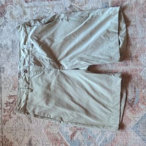 North Face khaki men's shorts
